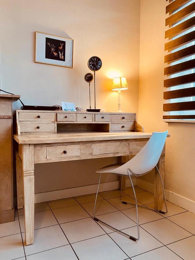 Fenetre Sur Le Standard De Liege Apartment Ougree Luaran gambar