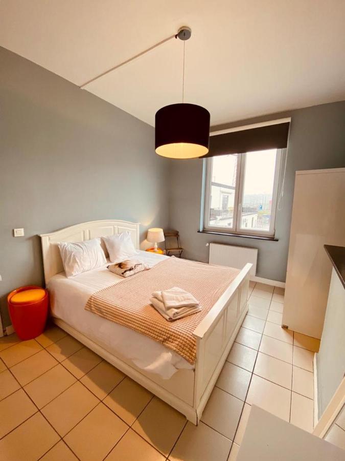 Fenetre Sur Le Standard De Liege Apartment Ougree Luaran gambar