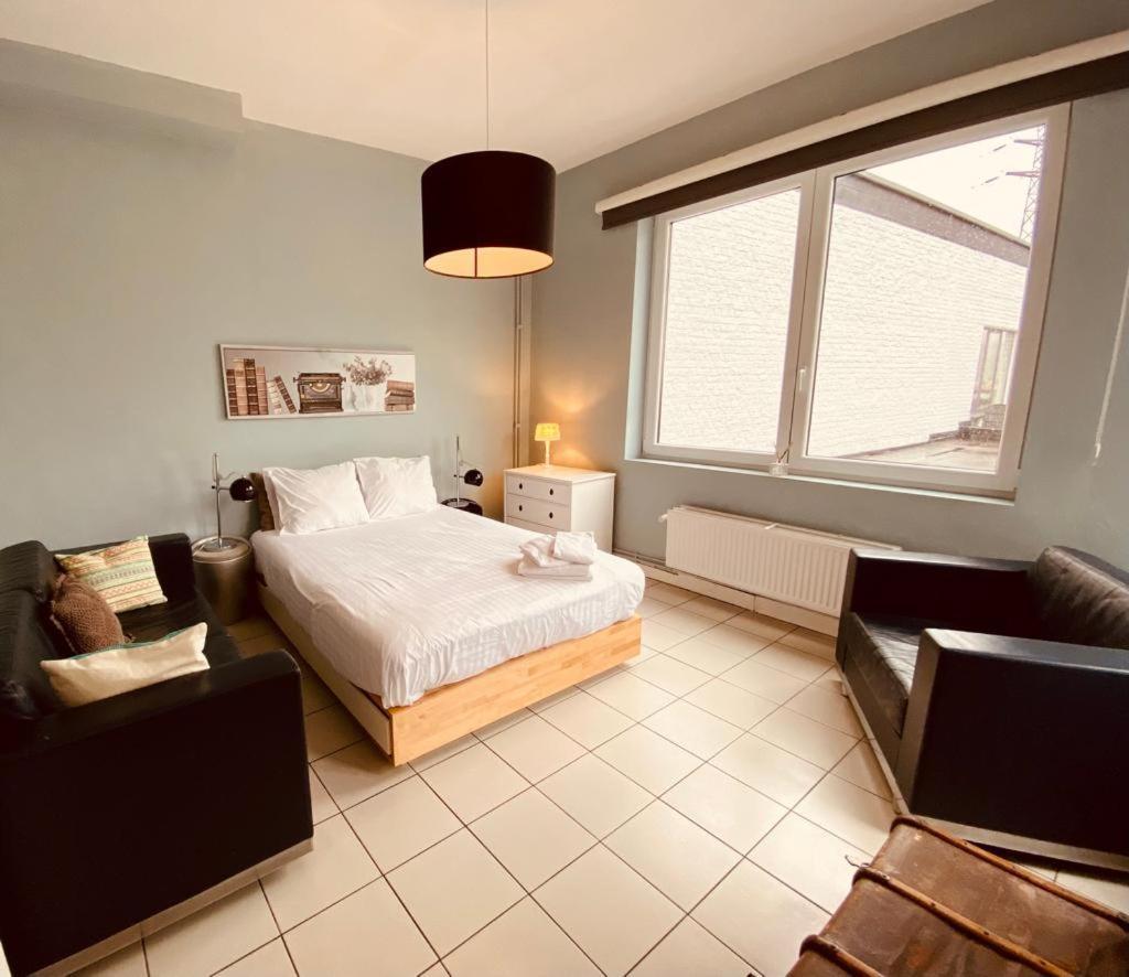Fenetre Sur Le Standard De Liege Apartment Ougree Luaran gambar